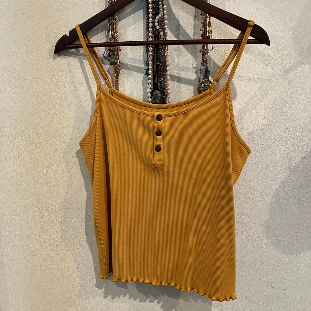 LAST CALL!! Cleo and Wolf Tank